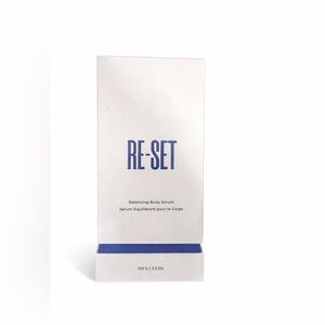 MAËLYS RE-SET Balancing Body Serum - White and Blue